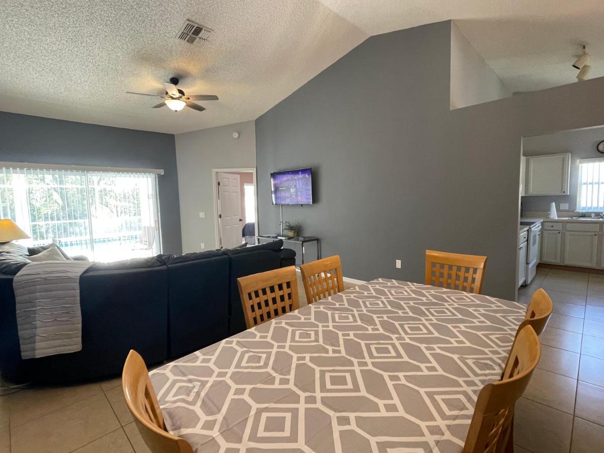 3 Bedroom Villa With Poolside Cinema And Games Room Close To Theme Parks Sleeps 6 Plus 2 Orlando Exterior foto